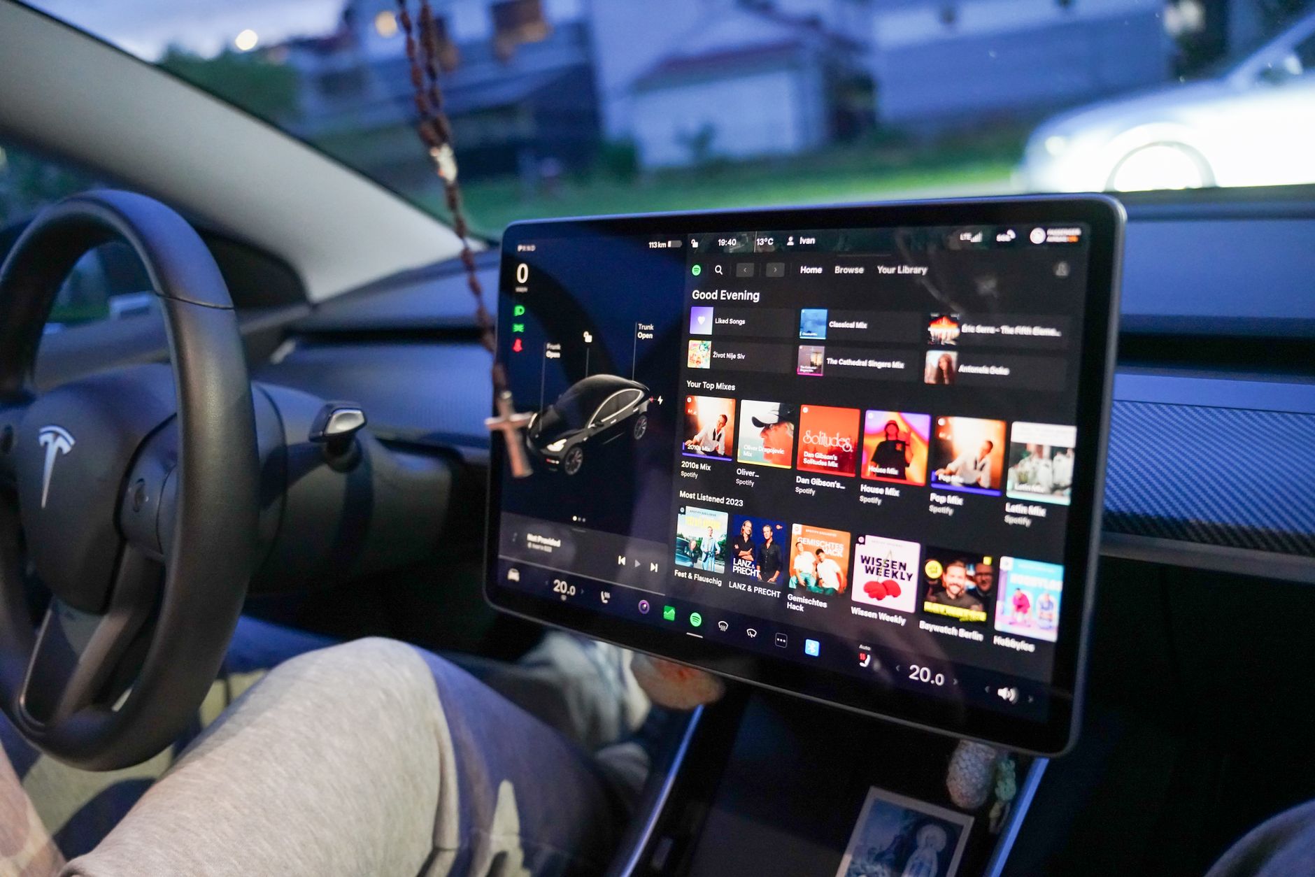 Tesla Cybercab rollout